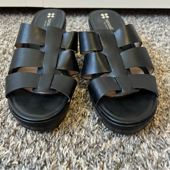 Naturalizer Women’s Black Slide‎ Sandals With Heel Size 8.5